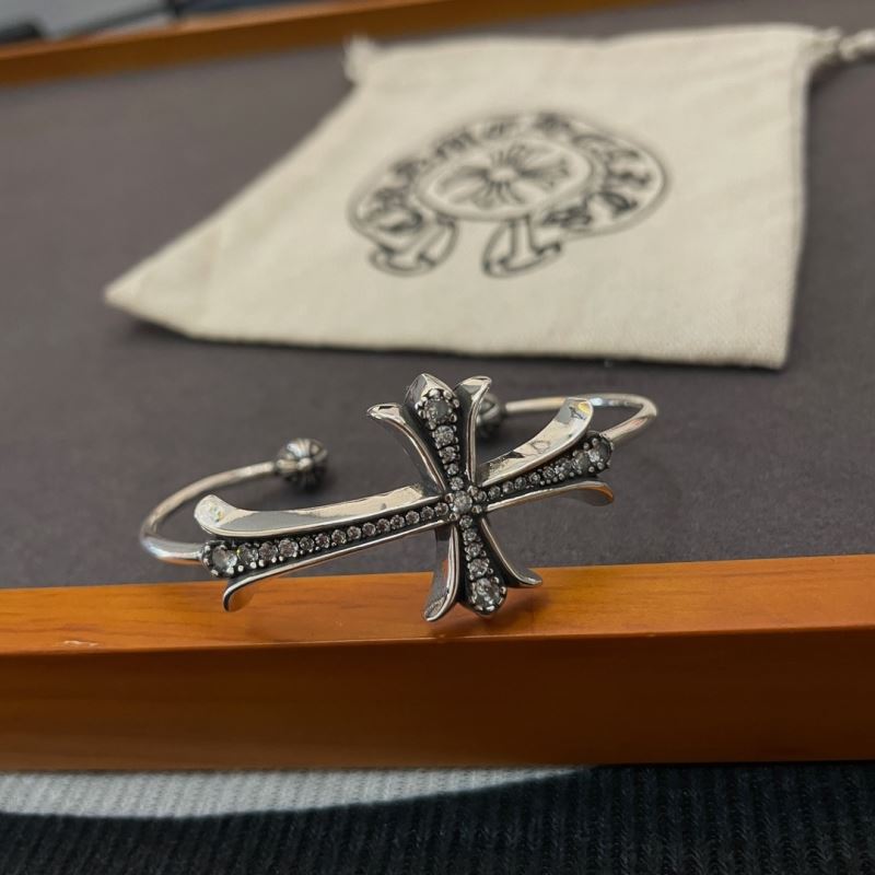 Ch*0me He**ts bracelets